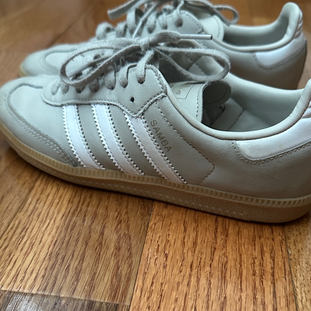Adidas Samba Men's Sneakers - Cream and White